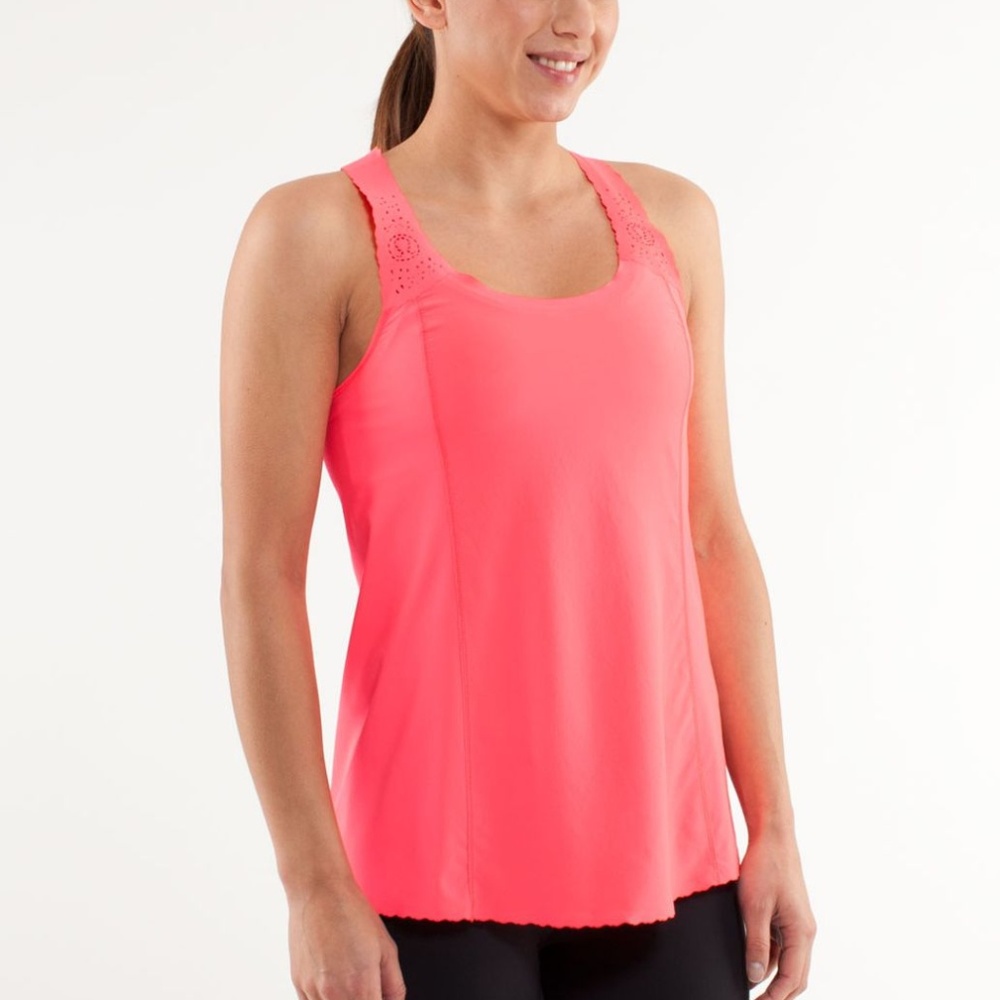 Lululemon Run a Marathon tank
